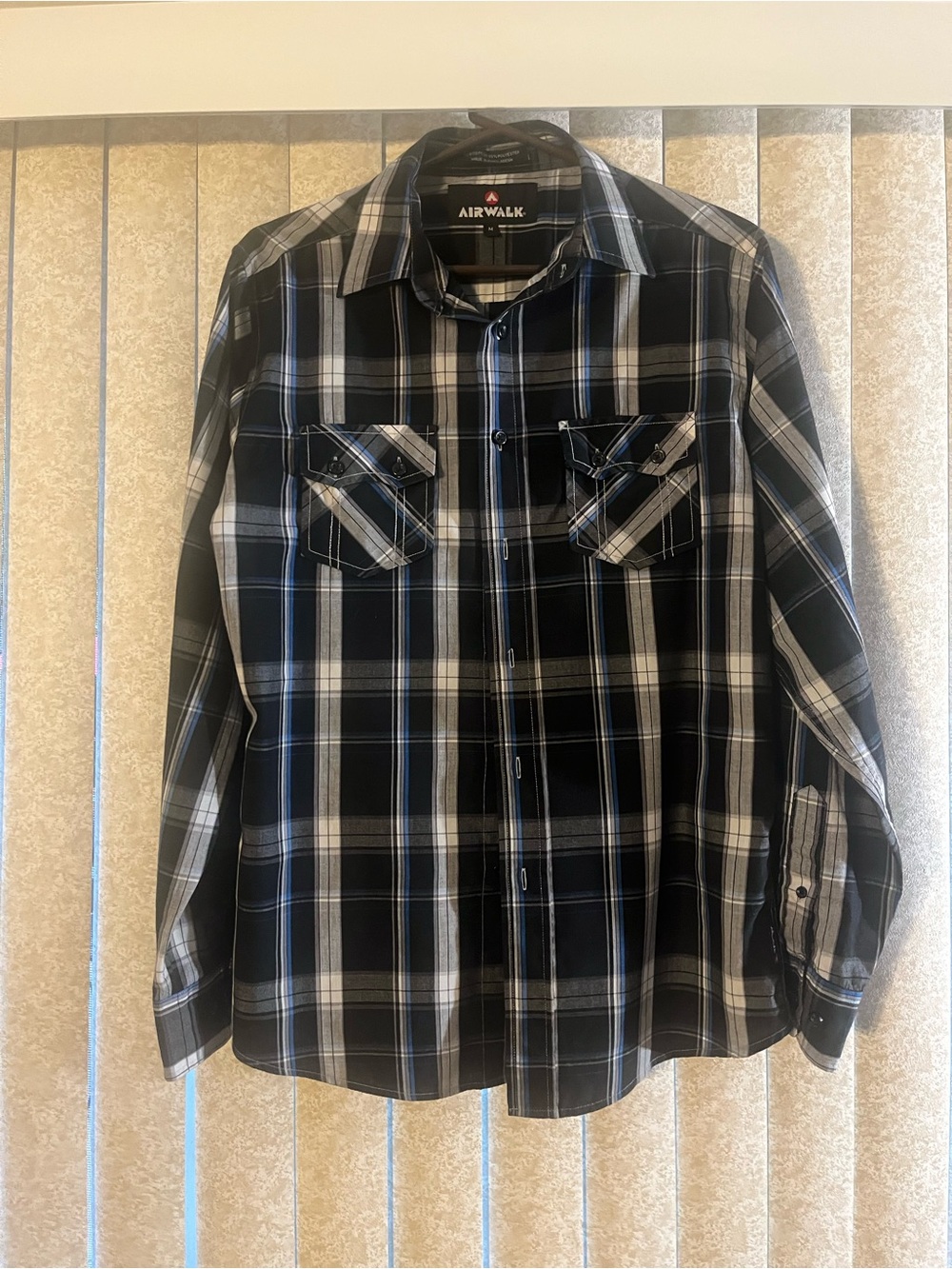Men’s Airwalk Black, White & Blue Plaid Shirt